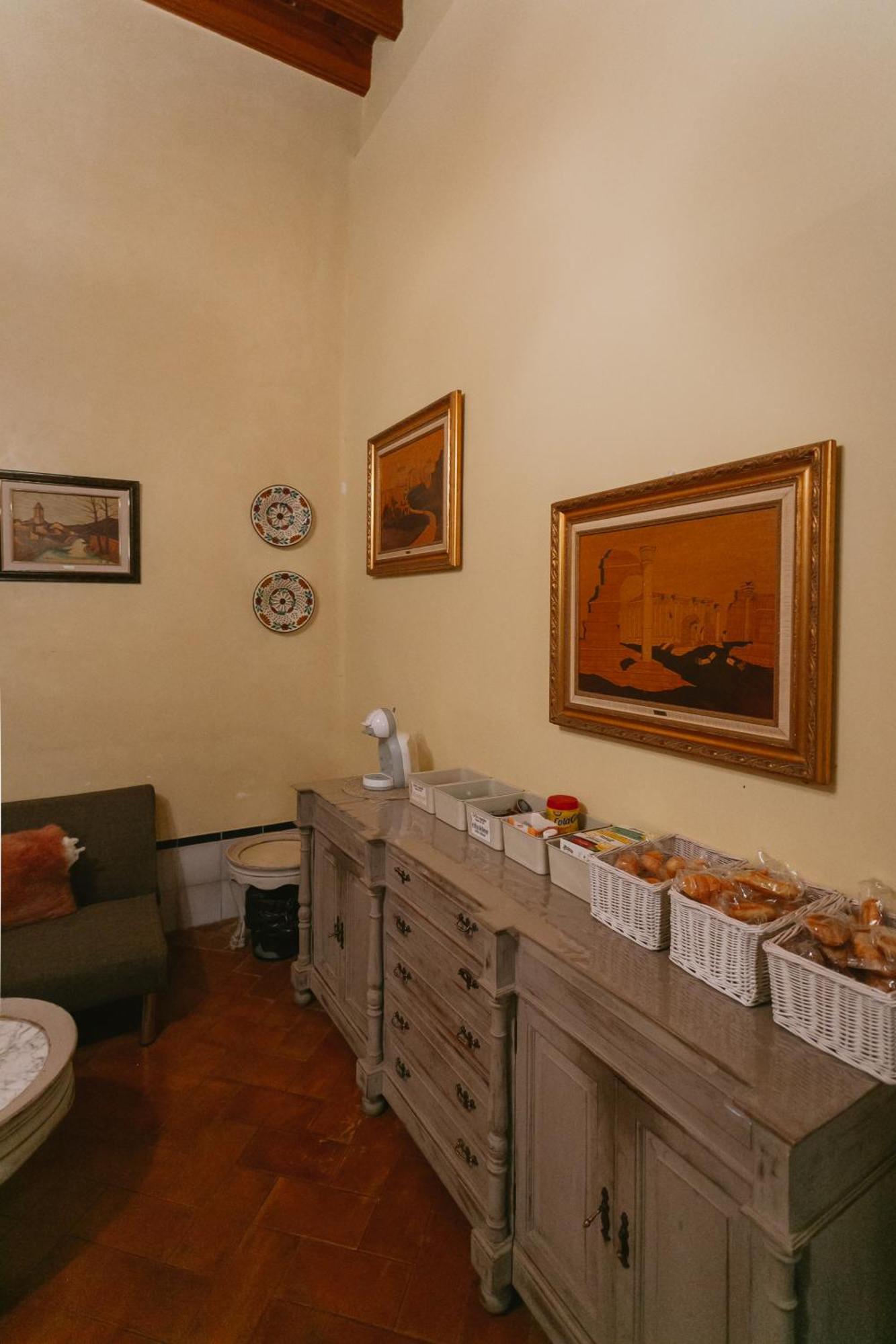Komodo Casa Maravillas Rooms Sevilha Exterior foto