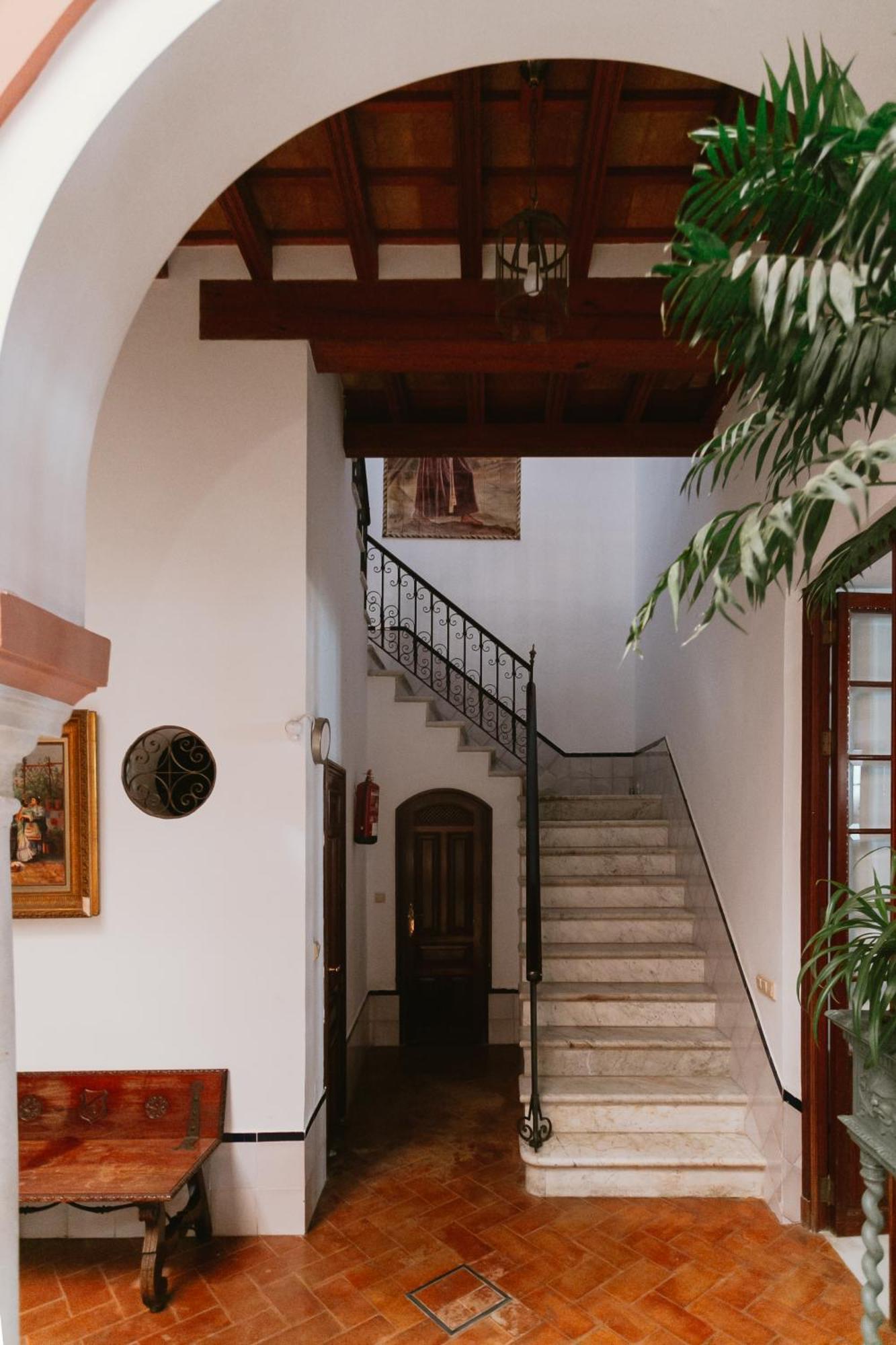Komodo Casa Maravillas Rooms Sevilha Exterior foto